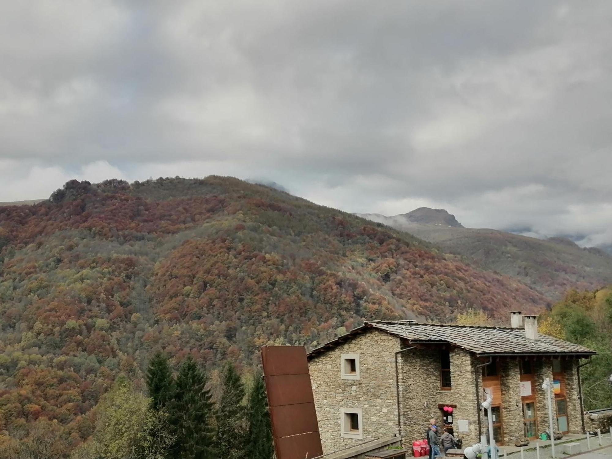 Rifugio Galaberna Hotel Ostana Luaran gambar